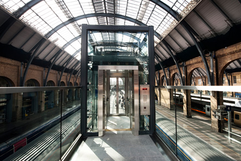 glass-shaft-scenic-lift-bespoke-infrastructure-rail-kings-cross-station-optimised.jpg