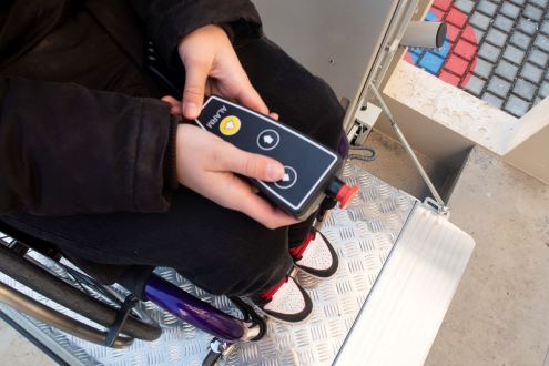 Extendable handset with directional control.JPG