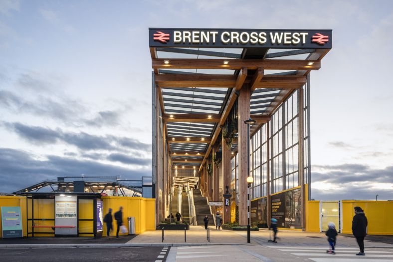 Brent Cross West Eastern entrance. Image credit Thameslink.