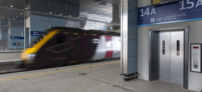 Stannah lifts at Reading railway station making your journey easier