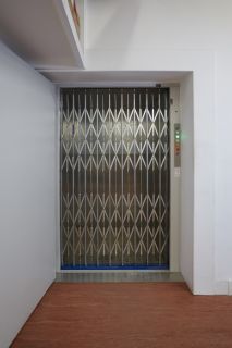 A Stannah Goods Lift Tames A Flying Tiger!