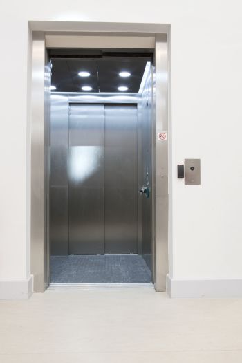 5 Maxilift MRLi passenger lifts bring access to 2 BSF senior schools in Broadstairs, Kent.