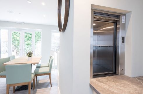 The Butler lift makes serving your guests easy, whatever the floor